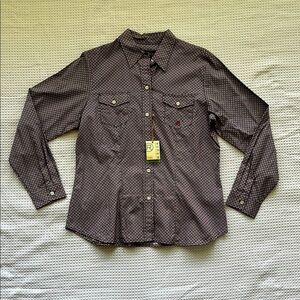 Women’s Button Up Shirt
